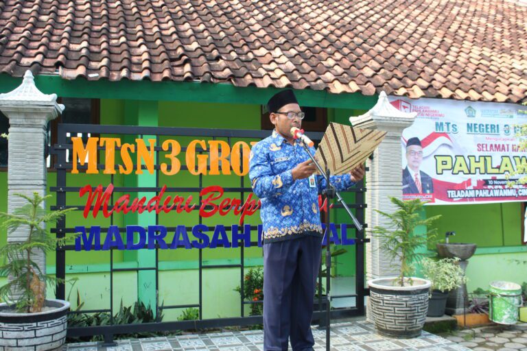 Peringatan Hari Pahlawan di MTs Negeri 3 Grobogan: Menggelorakan Semangat Kepahlawanan